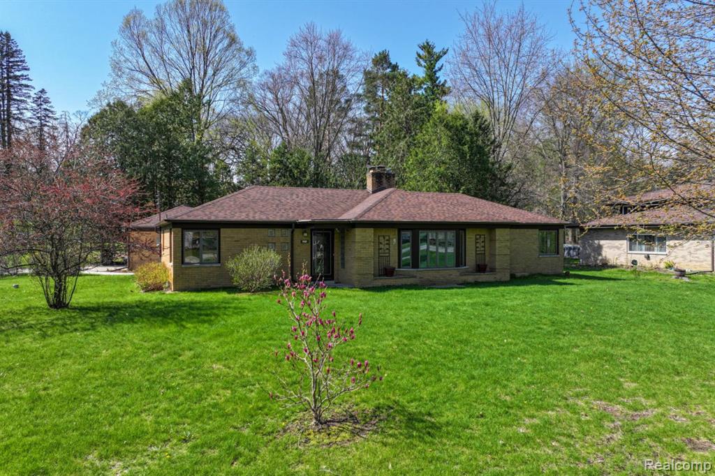 6214 Hugh Street, Burton, MI 48509 — Photo 49