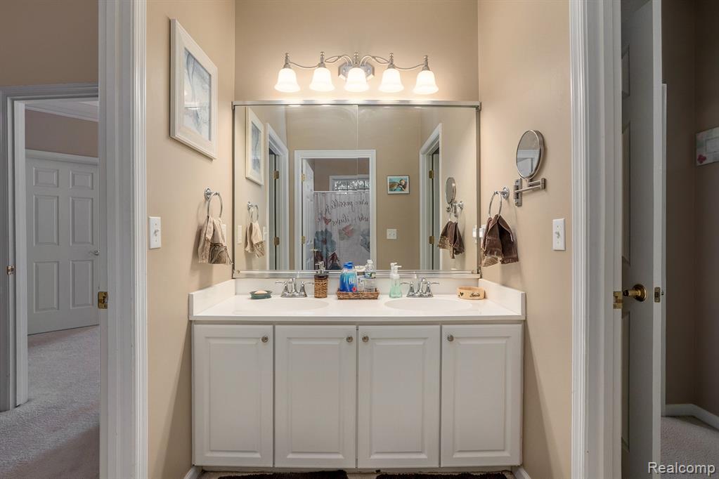 5479 Woodcreek Court, Clarkston, MI 48348 — Photo 24