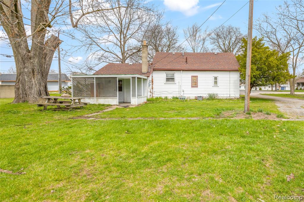 29229 Beverly Road, Romulus, MI 48174 — Photo 2