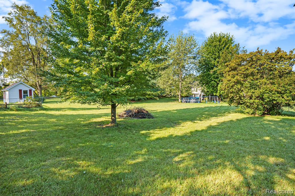 845 HEMINGWAY Road, Lake Orion, MI 48362 — Photo 24
