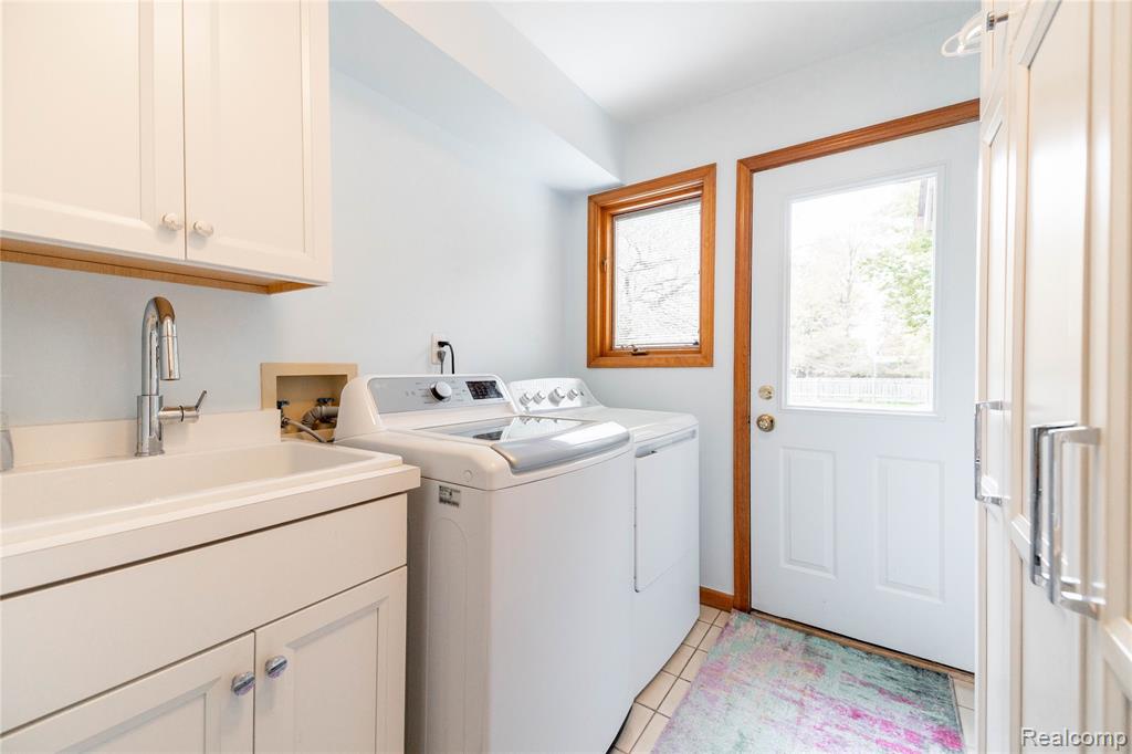 29462 East River Road, Grosse Ile, MI 48138 — Photo 37