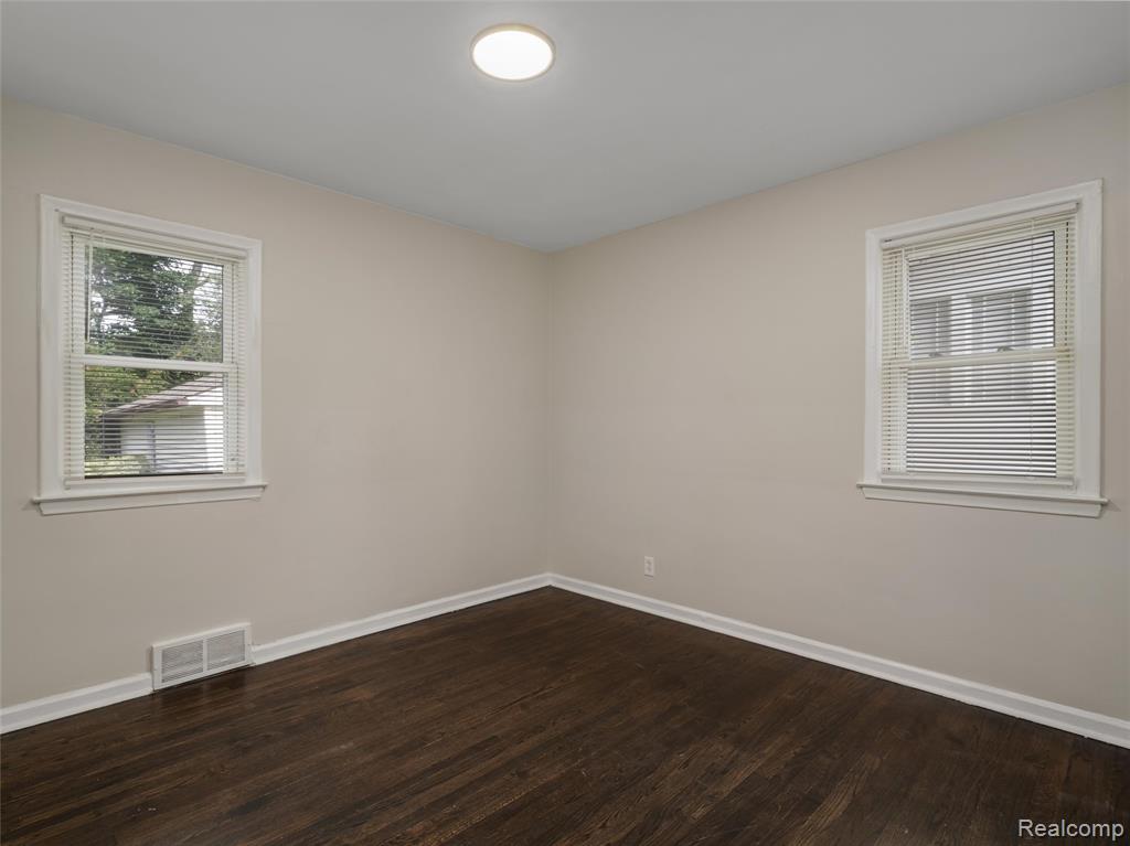 96 Oneida Street, Pontiac, MI 48341 — Photo 13