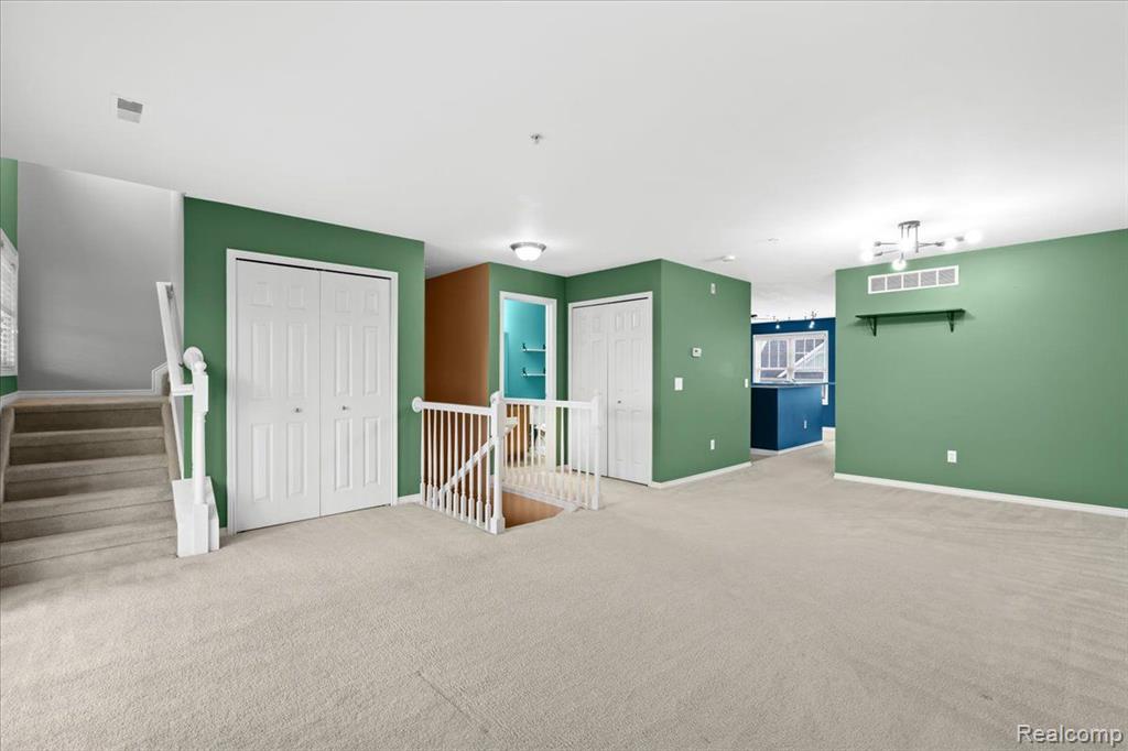 50111 HARDING Street, 121, Canton, MI 48188 — Photo 2