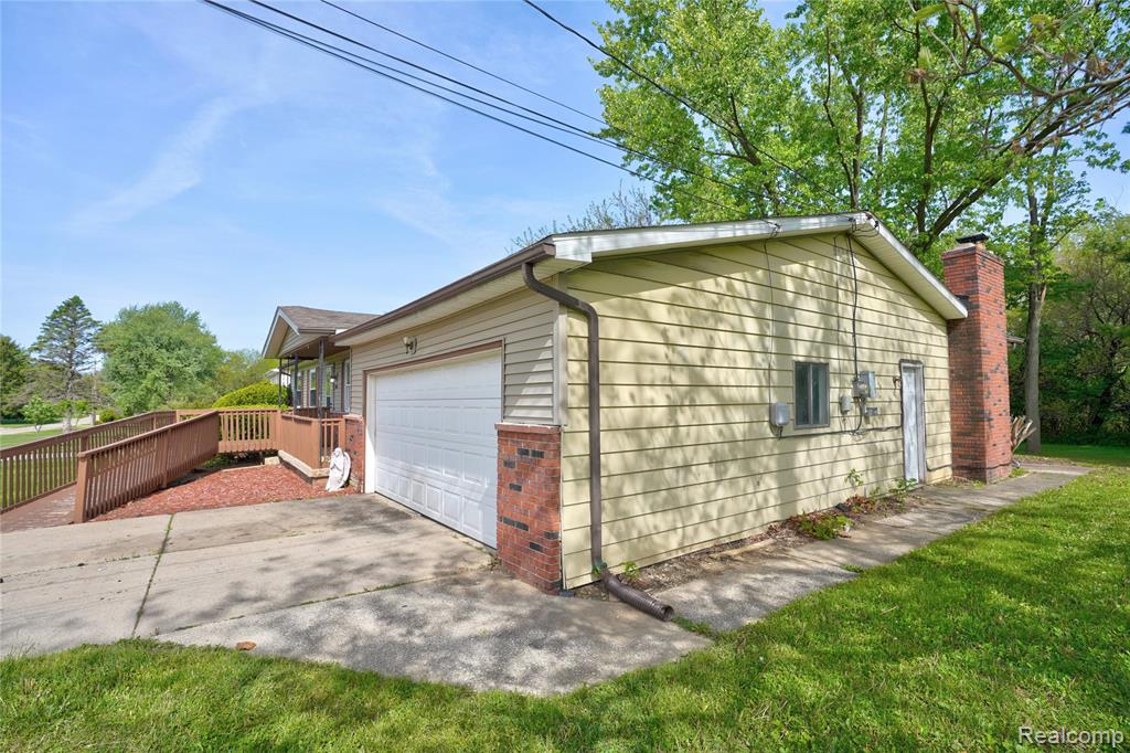 4064 Sheraton Drive, Flint, MI 48532 — Photo 5