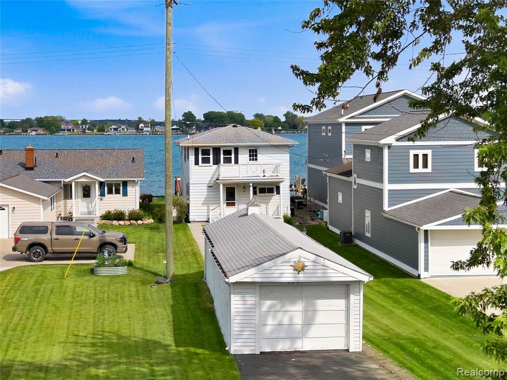 5557 Pointe Dr. Drive, East China, MI — Photo 5