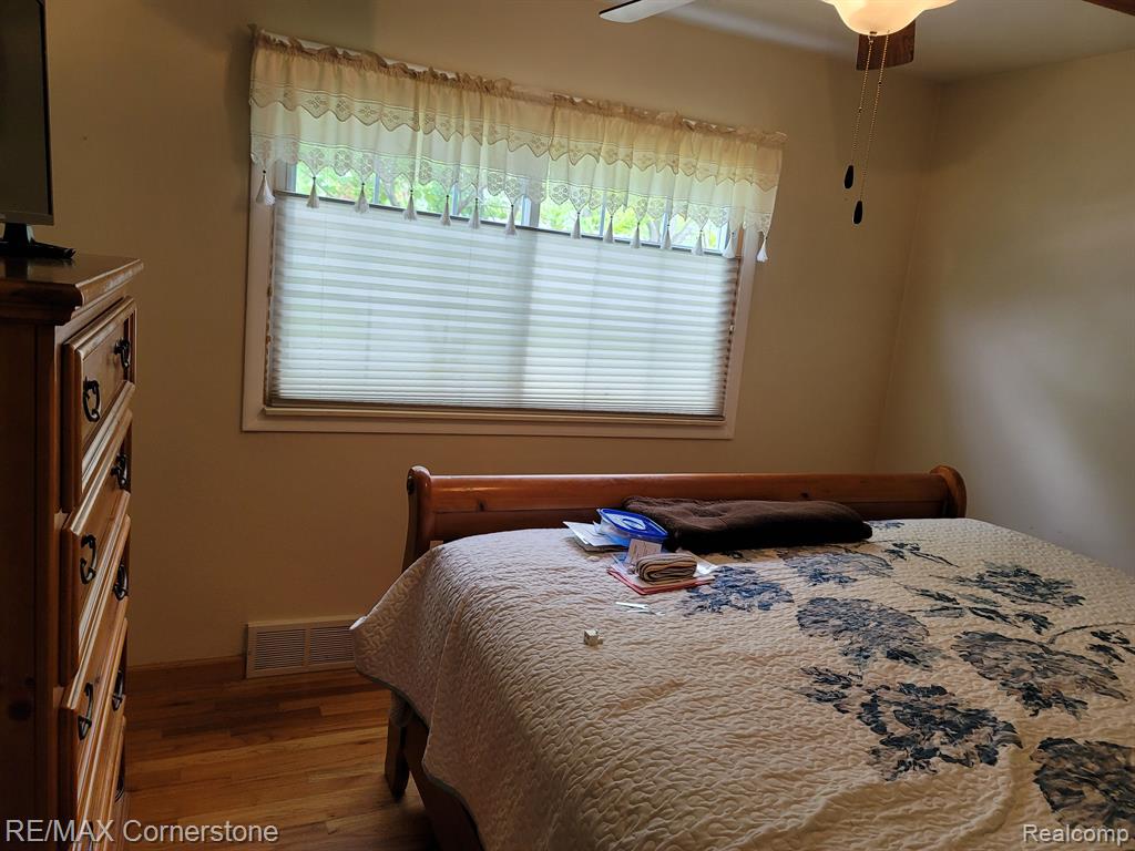 6615 SHADOWLAWN Street, Dearborn Heights, MI 48127 — Photo 13