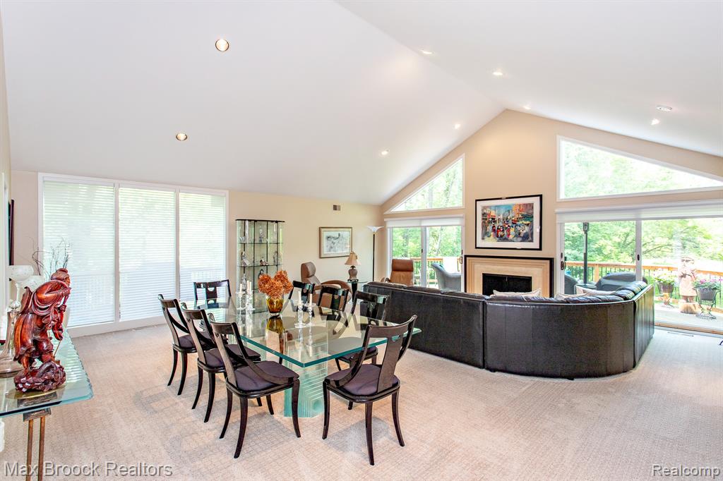 6524 Pleasant Lake Court, West Bloomfield, MI — Photo 12