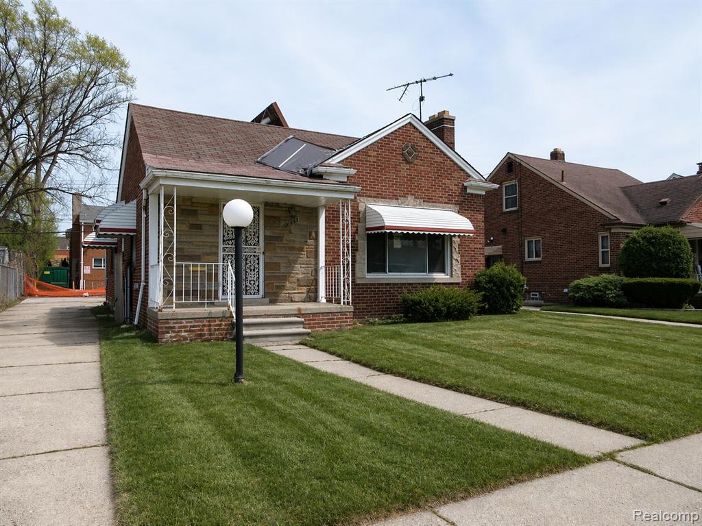 18444 Albion Street, Detroit, MI 48234 — front exterior