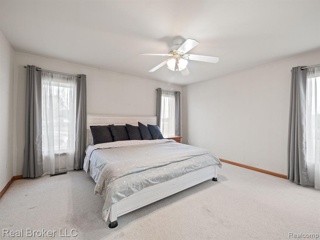 7265 Wood Pointe Drive, Almont, MI 48003 — Photo 9