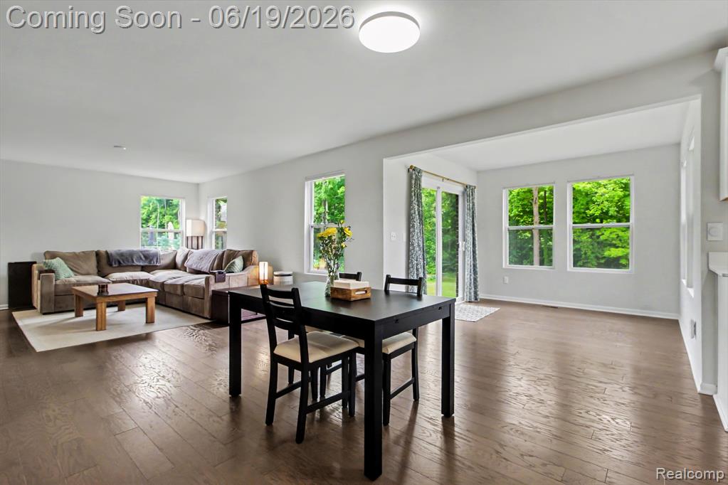 14502 Laurelwood Drive, Belleville, MI 48111 — Photo 11