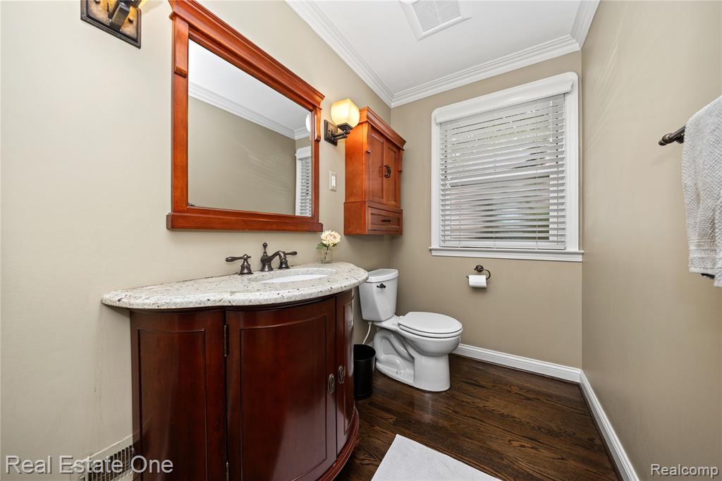8124 Huntington Road, Huntington Woods, MI — Photo 15