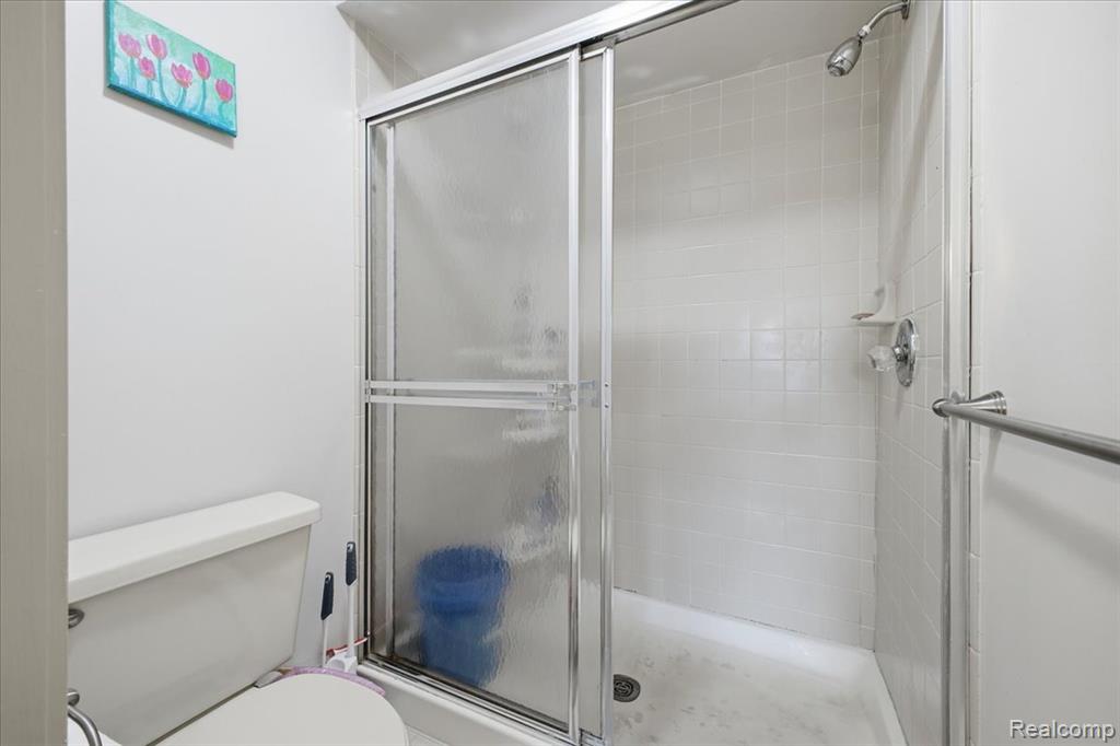 678 Highgate, Rochester Hills, MI 48307 — Photo 19