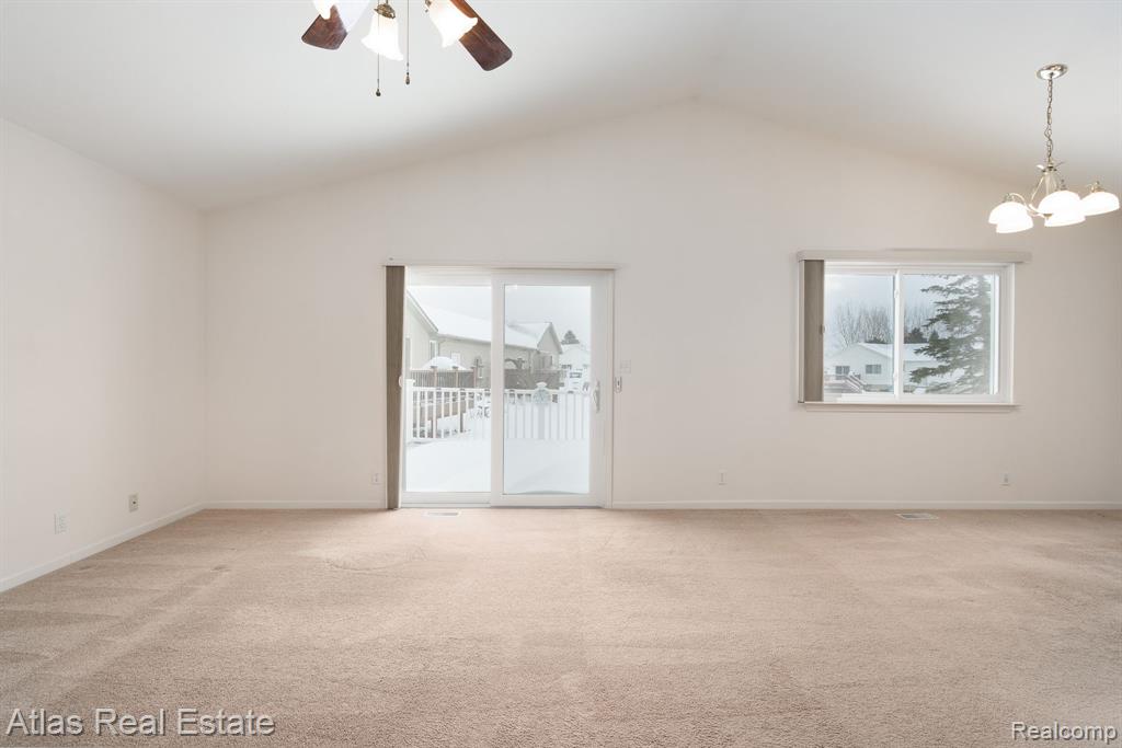 10200 Hawthorne Circle, Goodrich Vlg, MI — Photo 17