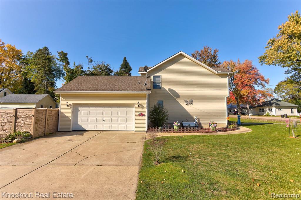 4270 MILL Street, North Branch, MI 48461 — Photo 40