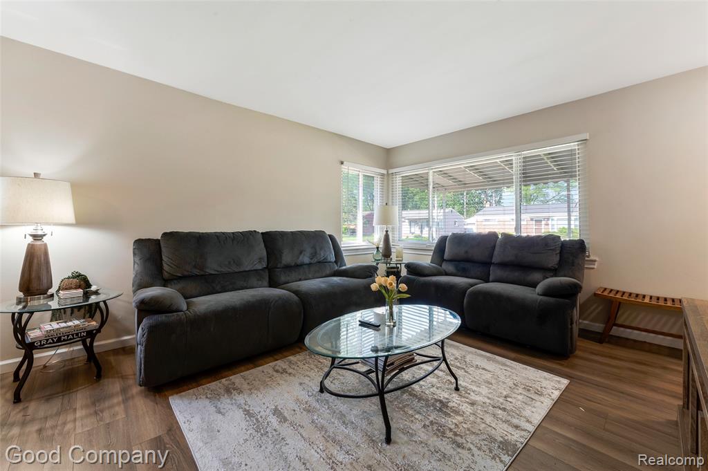 28748 Herbert Street, Madison Heights, MI 48071 — Photo 5