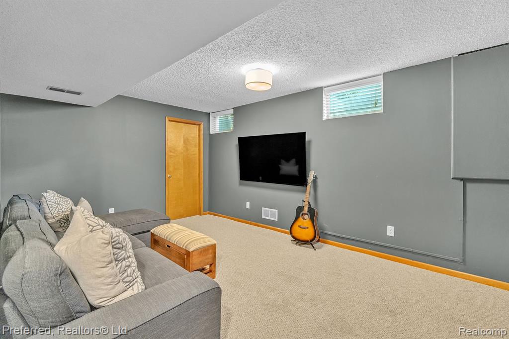 1211 CODY Circle, Saline, MI 48176 — Photo 42