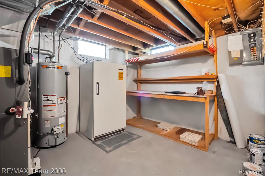 33622 Bock Street, Garden City, MI — Photo 32
