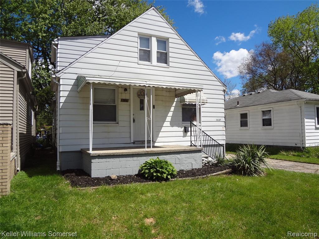 8127 Orchard Avenue, Warren, MI 48089 — front exterior