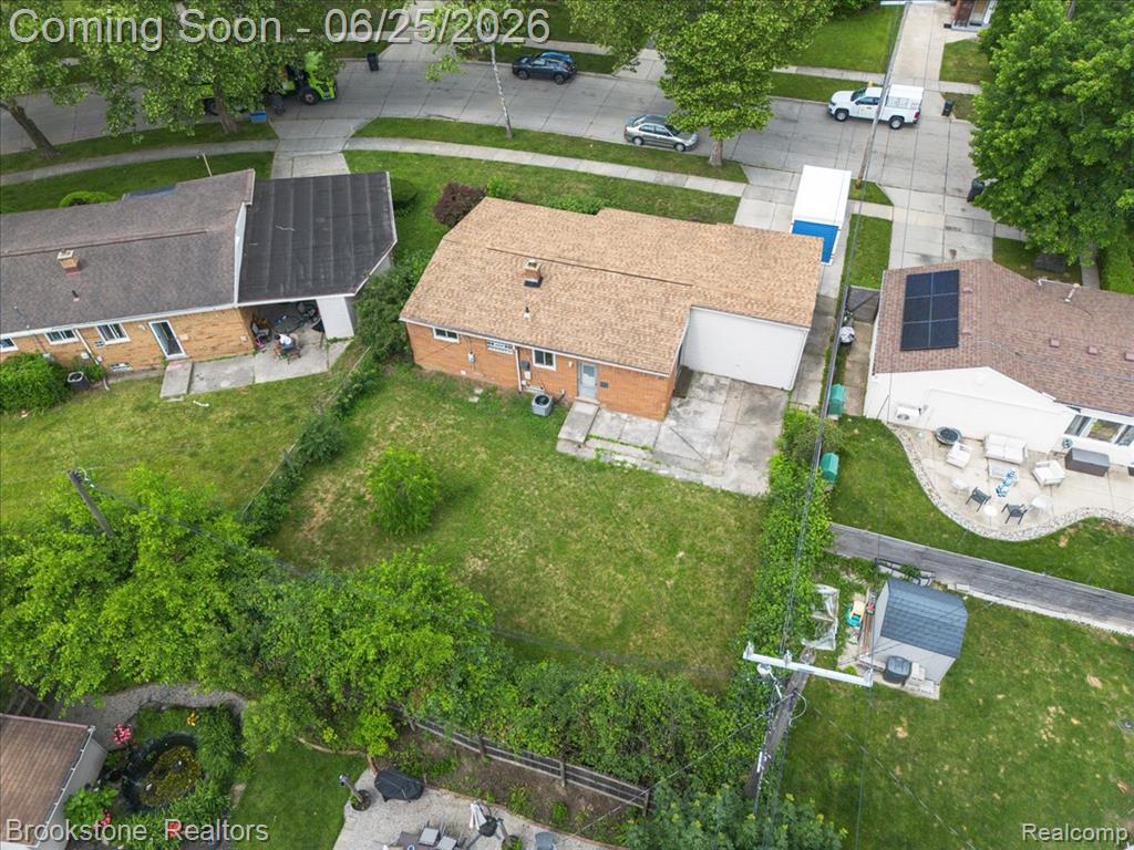 24210 Beverly Street, Oak Park, MI 48237 — Photo 25
