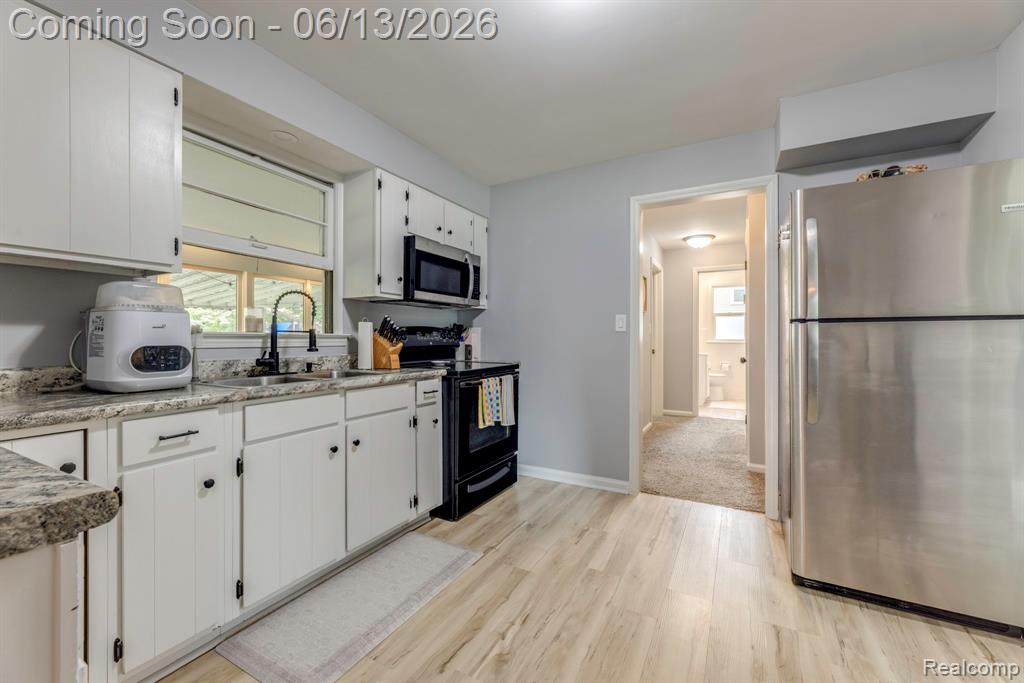 2435 Sharon Lane, Port Huron, MI 48060 — Photo 12