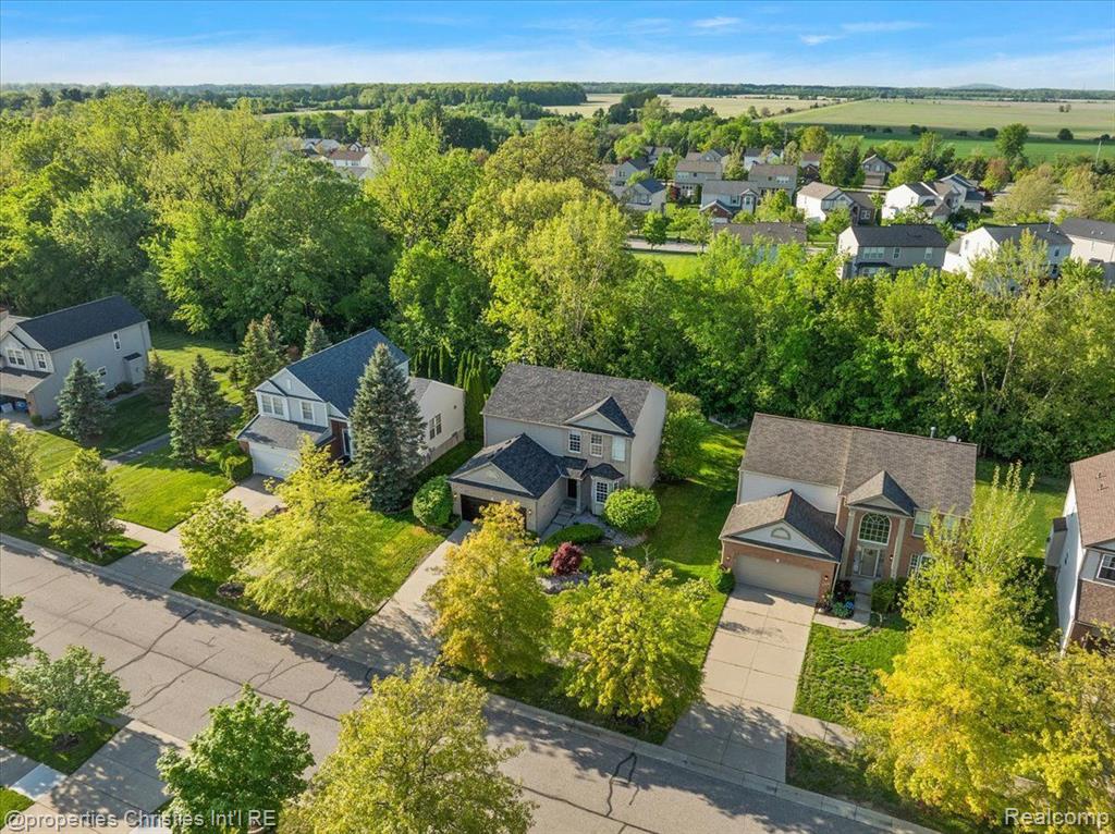 9773 RAVENSHIRE Drive, Ypsilanti, MI 48198 — Photo 55