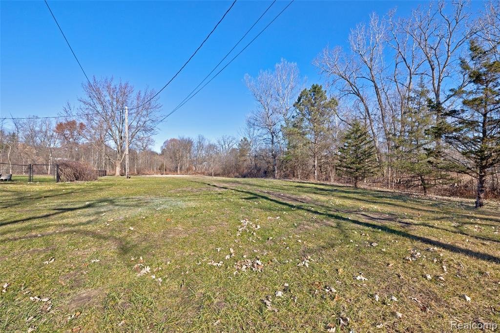 3092 Groveland Road, Ortonville, MI 48462 — Photo 57
