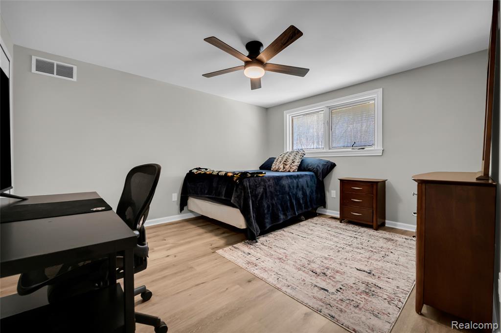 9447 Continental Drive, Taylor, MI 48180 — Photo 24