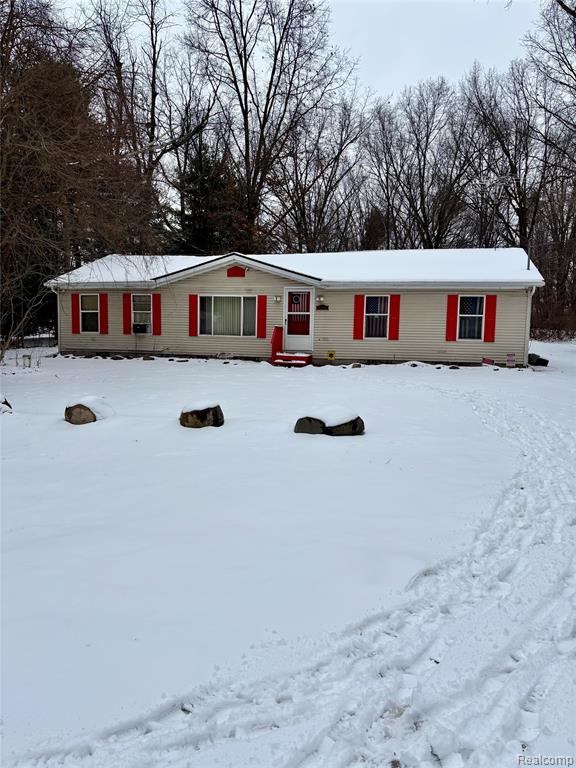 9320 Finch Drive, Linden, MI 48451 — Photo 2