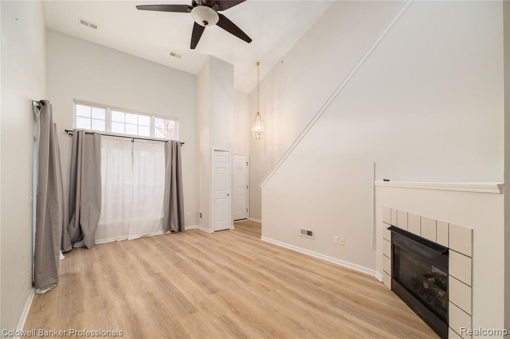 2104 Trailway Court, Commerce Twp, MI 48390 — Photo 10