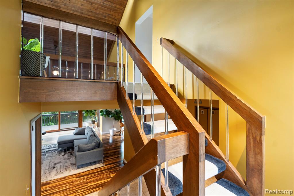 4540 Rolling Pine Court, West Bloomfield, MI 48323 — Photo 16