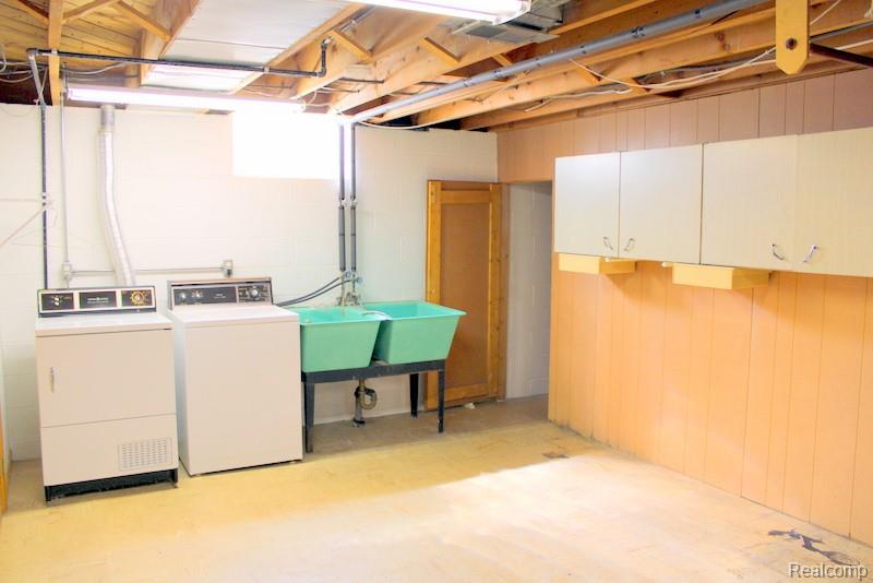 9045 Carter Avenue, Allen Park, MI 48101 — Photo 39