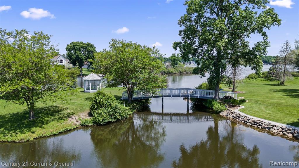 9298 Anacapa Bay Drive, Pinckney, MI 48169 — Photo 47