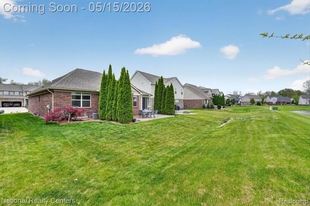 28657 Oakmonte Circle W, New Hudson, MI 48165 — Photo 37