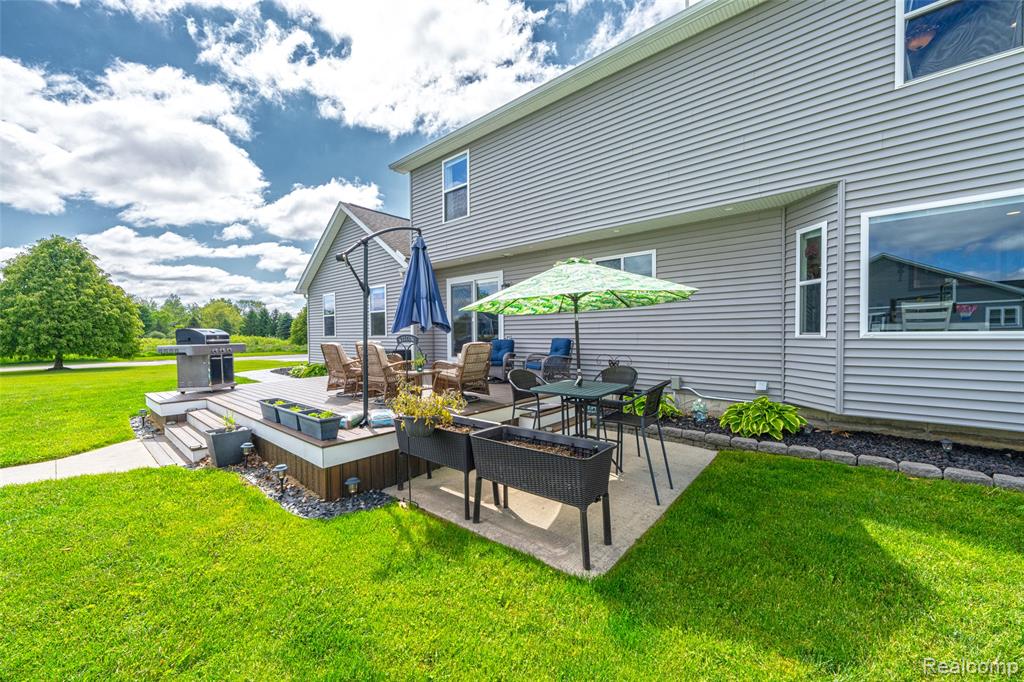 5015 LINDEMERE Drive, Fowlerville, MI 48836 — Photo 51