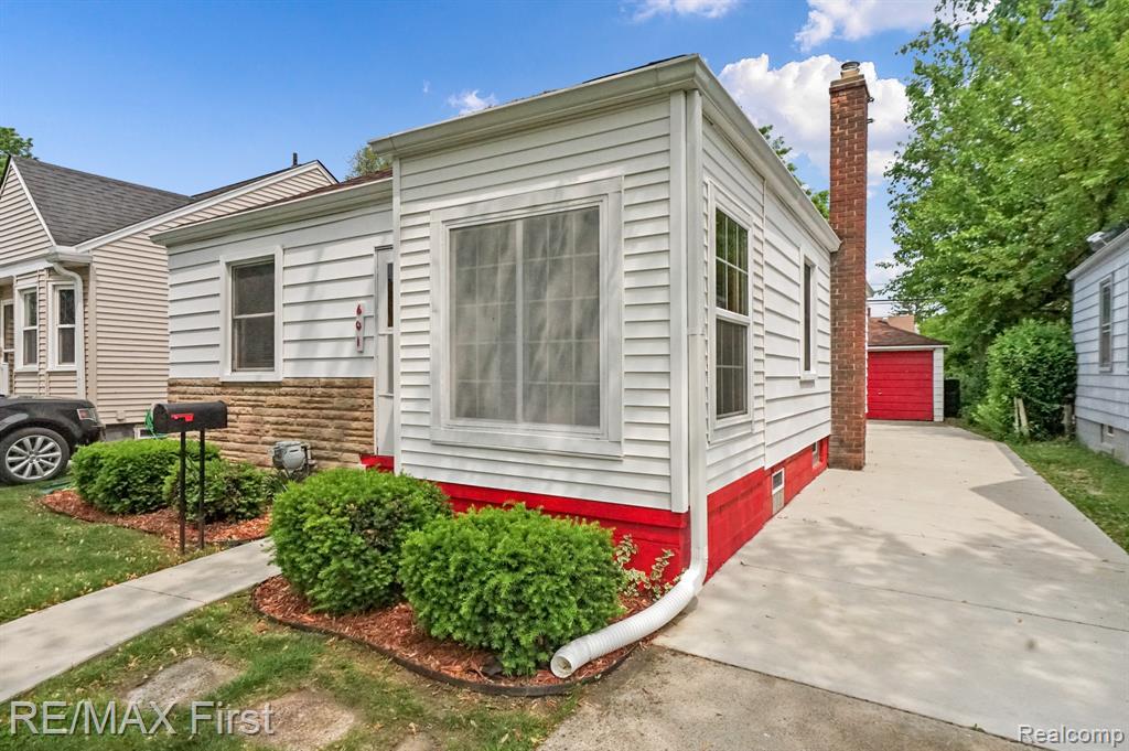 601 E Webster Street, Ferndale, MI 48220 — Photo 2