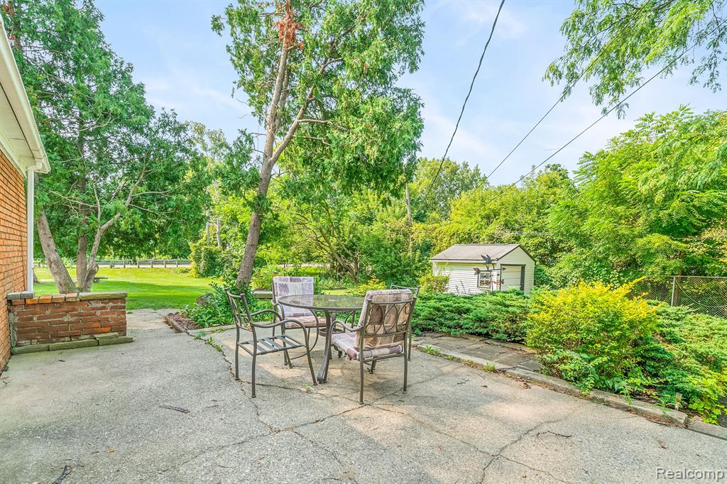 8825 N BECK Road, Plymouth, MI 48170 — Photo 5