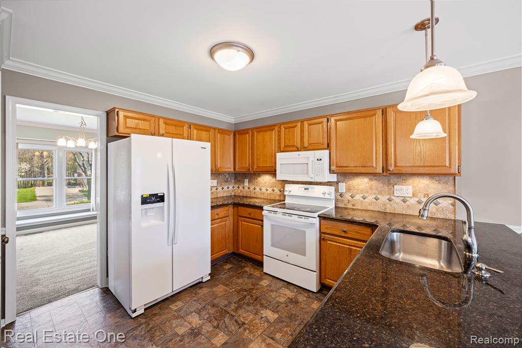 44470 MIDWAY Drive, Novi, MI — Photo 8