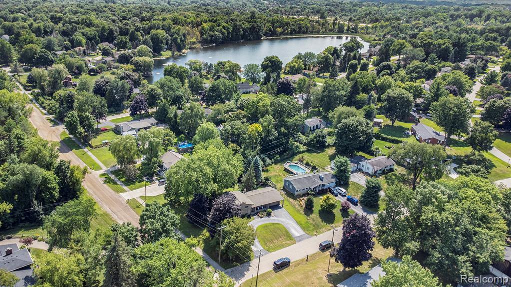 6507 Amy Drive, Clarkston, MI 48348 — Photo 37