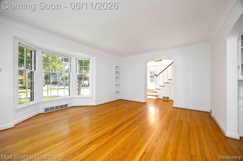 14 Fairwood Boulevard, Pleasant Ridge, MI — Photo 10