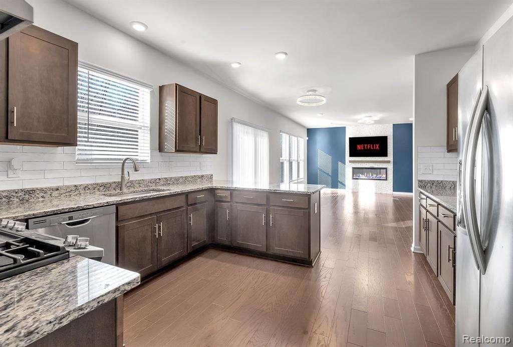 2019 WILTSHIRE Drive, Superior, MI 48198 — Photo 10