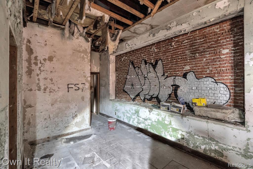 8616 Grinnell Street, Grosse Pointe, MI, 48213