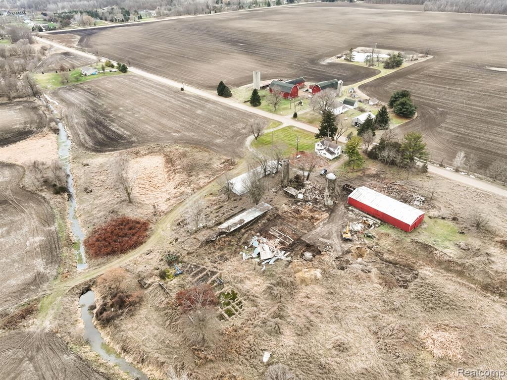 7420 ROBB Road, Fowlerville, MI 48836 — Photo 24