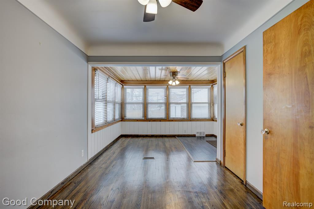 464 MORAN Road, Grosse Pointe Farms, MI 48236 — Photo 20