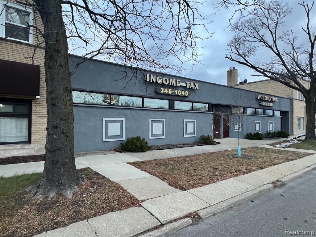 18268 JAMES COUZENS, Detroit, MI 48235 — Photo 2