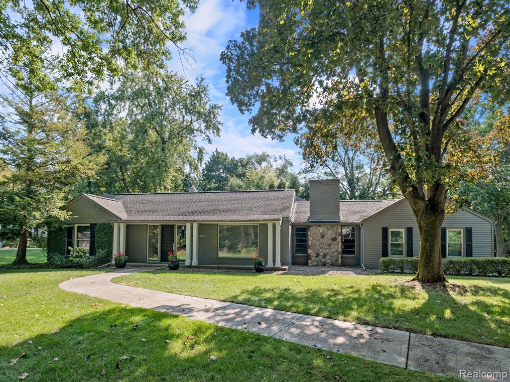 6383 WING LAKE Road, Bloomfield Hills, MI 48301 — Photo 35