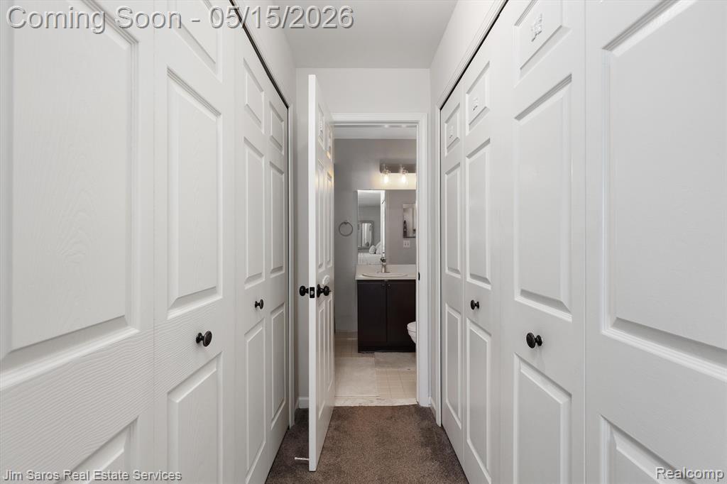 1089 COUNTRY CLUB Drive, Saint Clair Shores, MI 48082 — Photo 13