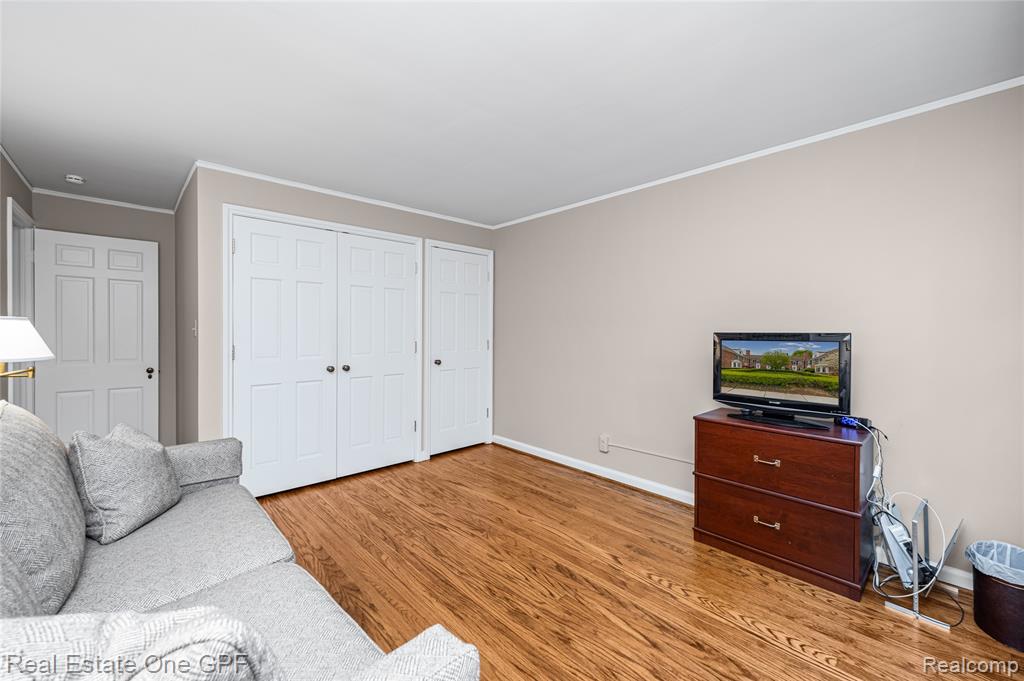 16904 Saint Paul Street, Grosse Pointe, MI 48230 — Photo 28