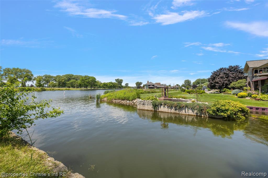 37337 LAKESHORE Drive, Harrison Township, MI — Photo 35