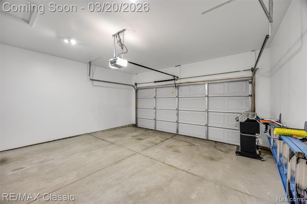 40548 Lenox Park Drive, Novi, MI 48377 — Photo 33