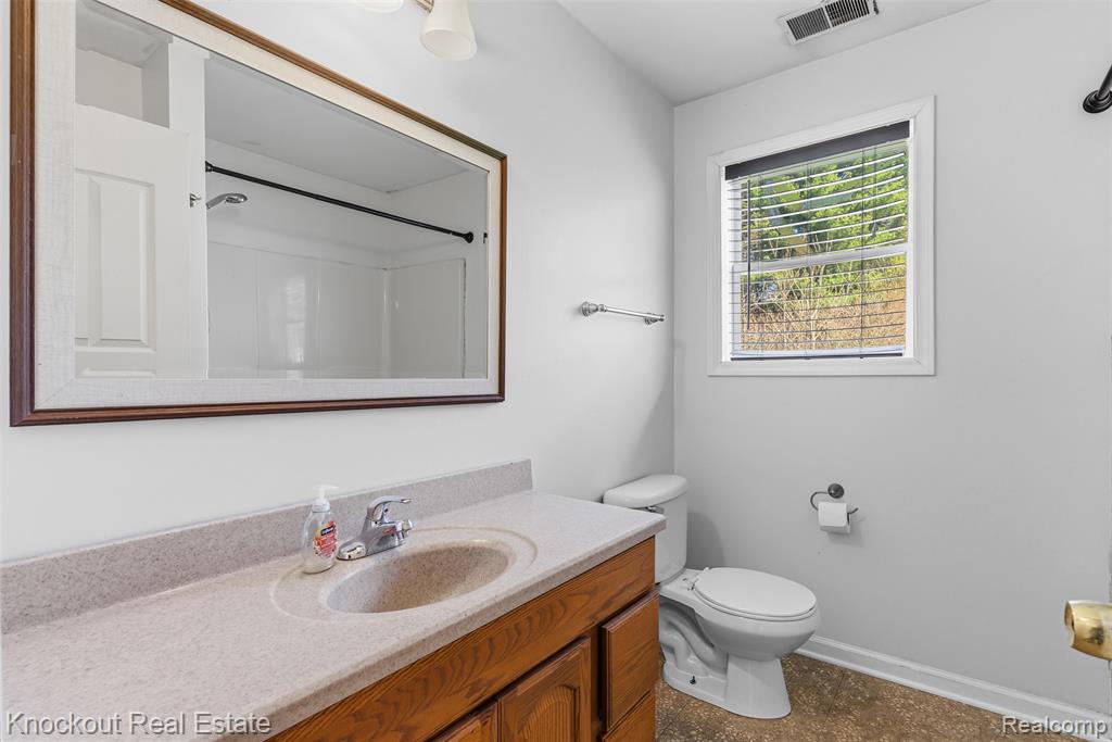 9060 N McKinley Road, Flushing, MI 48433 — Photo 17